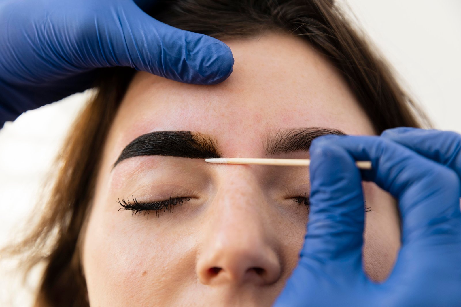 Eyebrow Tinting